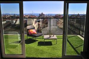 Vue sur lisbonne depuis le rooftop du Lisbon Short Stay